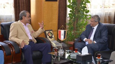 محافظ الإسماعيلية يستقبل مدير الأمن