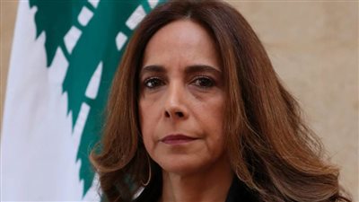 وزيرة الدفاع اللبنانية تكشف إصابة ابنتها بكورونا