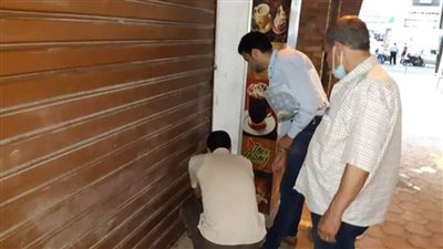 إغلاق كافيهات ومطاعم مخالفة وسط الإسكندرية