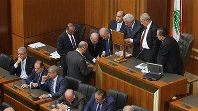 استنفار نيابي في لبنان بعد إصابة أحد النواب بكورونا