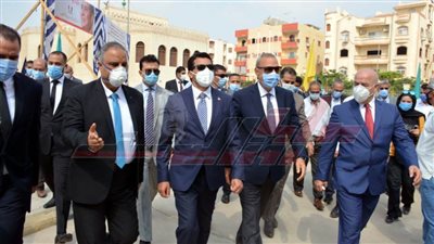 وزير الشباب والرياضة ومحافظ القليوبية يشاركان في حفل تكريم الوافدات بالعبور