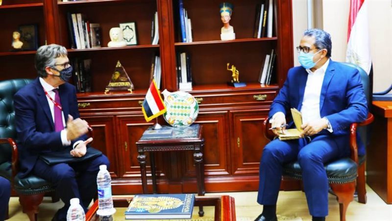 العناني وسفير بريطانيا