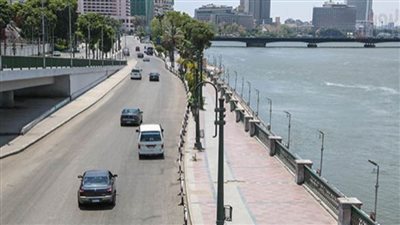 الداخلية تمنع انتظار السيارات بطريق الكورنيش في العيد