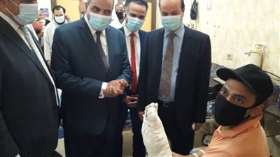 رئيس جامعة الأزهر يثمن جهود أطباء مستشفى الحسين الجامعي