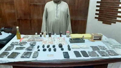 أجهزة الأمن تضبط متهما يصنع مخدر الحشيش بالجيزة