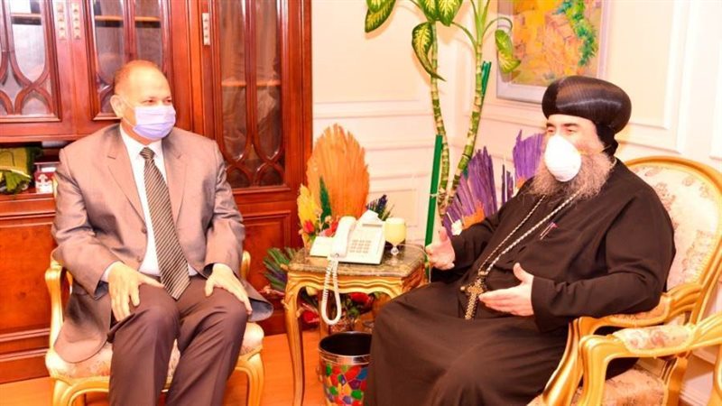 محافظ أسيوط يلتقى