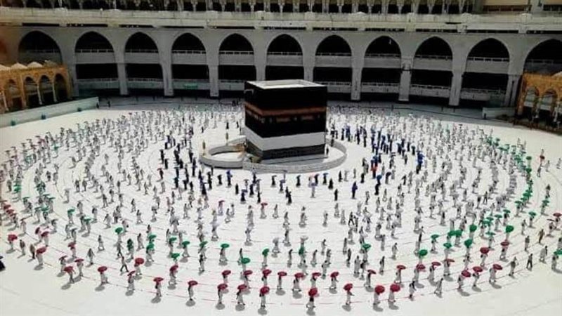 الطواف ببيت الله