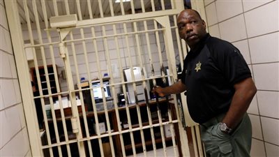 تمرد داخل سجن أمريكي