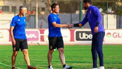 فايلر يطالب الأهلي بالتمسك بإكرامي