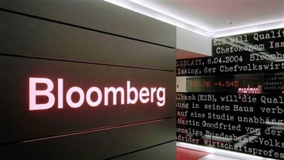 بلومبرج: الليرة التركية تهبط إلى مستويات قياسية متدنية