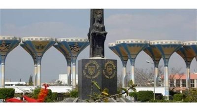 رئيس جامعة القناة تهنئ  هيئة قناة السويس بالذكرى الخامسة لافتتاح القناة الجديدة