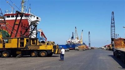 مرفأ طرابلس يؤكد خلوه من أي مواد خطرة ويستعد لاستقبال شحنات قمح