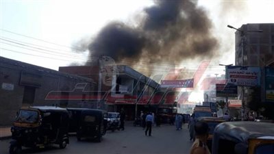 السيطرة على حريق بمعرض ملابس ومخبز في كفر شكر