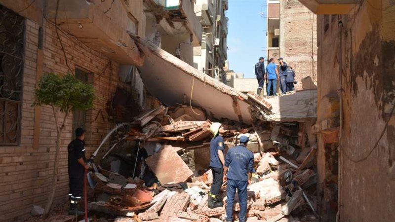 انهيار المنزل