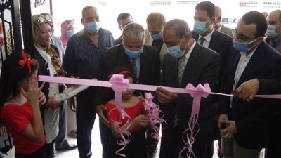 محافظ الإسماعيلية يفتتح تجديدات التربية والتعليم
