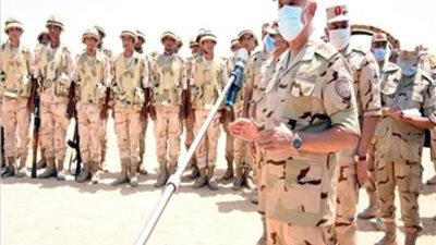 عاجل.. رئيس أركان القوات المسلحة يتفقد العملية التعليمية لطلبة معهد ضباط الصف