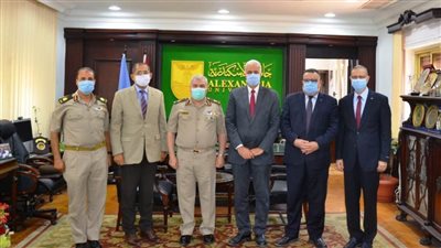 رئيس جامعة الإسكندرية يوقع بروتوكول تعاون مع 