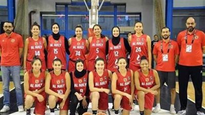 الأهلي يلتقي سموحة في دوري 