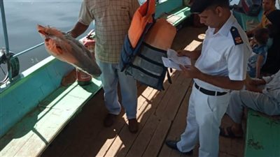 مراجعة جميع المعديات الواقعة على المجارى المائية والتأكد من صلاحيتها بالبحيرة