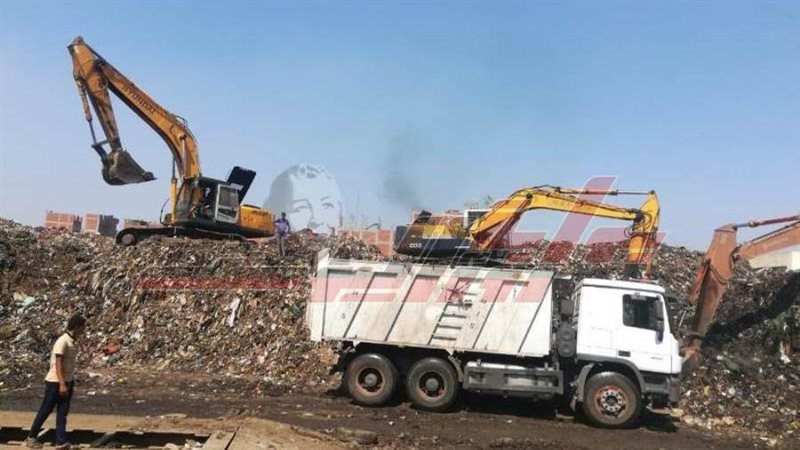 رفع تجمعات القمامة