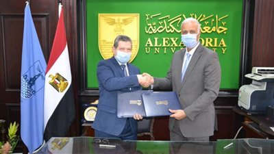 رئيسا جامعتي الإسكندرية ومطروح يوقعان بروتوكولا للتعاون
