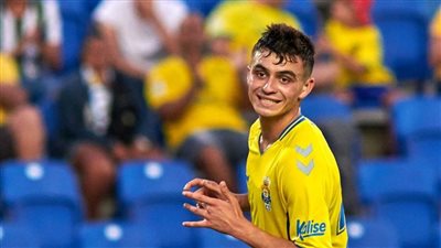 رسميا.. برشلونة يقدم أول لاعب جديد في عهد كومان