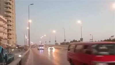 حي شرق ينتهي من إنارة كوبري أبيس 