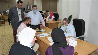 ١٣٧ طالبا وطالبة يسجلون رغباتهم فى ثانى أيام تنسيق المرحلة الاولي بجامعة قناة السويس