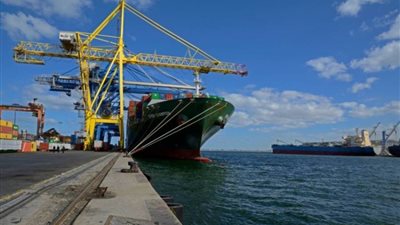 ميناء دمياط يستقبل 10 سفن حاويات وبضائع عامة خلال 24 ساعة