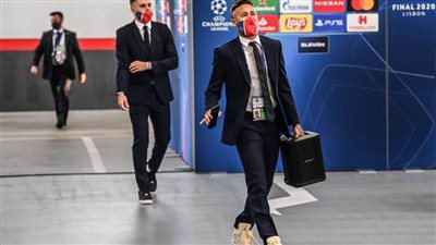 وصول فريق باريس سان جيرمان إلى استاد النور إستعدادًا لنهائي دوري الأبطال