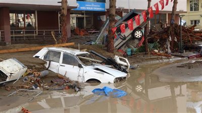 ارتفاع ضحايا الفيضانات في تركيا إلى 7 قتلى و9 مفقودين