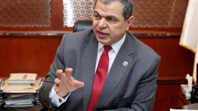 القوى العاملة: يومان لاستكمال صرف الدفعة الثالثة من المنحة الرئاسية للعمالة غير المنتظمة