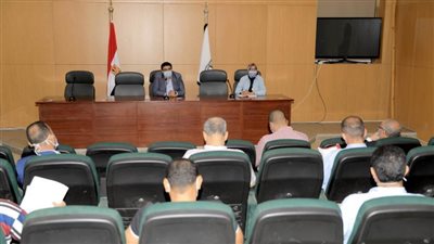 نائب المحافظ يتابع تطوير المراكز التكنولوجية ببني سويف