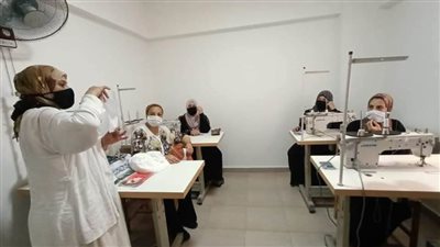 القومي للمرأة بالإسكندرية ينظم ورشة عمل لتصنيع الكمامات
