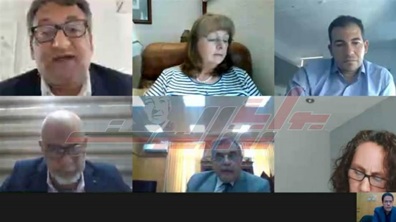 حلقة نقاشية عبر الانترنت