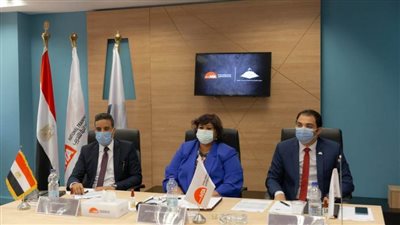 وزيرة الثقافة تشارك في تقييم المرشحين للالتحاق بالبرنامج الرئاسي لتأهيل التنفيذيين للقيادة