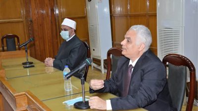 دورة معلمي التربية الدينية: تكاتف مؤسسات الدولة صمام أمان للمجتمع من أصحاب الفكر المتطرف