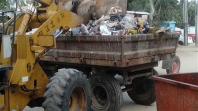 رفع ٩١٥ طن تراكمات قمامة وصيانة أعمدة الإنارة بشوارع البحيرة 