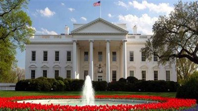 البيت الأبيض: ترامب أبلغ آبي بأنه أعظم رئيس وزراء في تاريخ اليابان