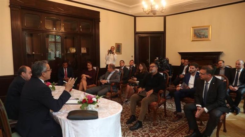 وزير السياحة خلال