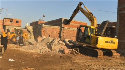 إخلاء ١٢٠٠ منزل متعدٍّ على بحيرة المنزلة بالدقهلية