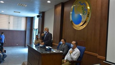 نائب محافظ الدقهلية يناقش تنفيذ مشروع خدمات الصرف المستدام