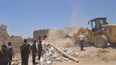 حملة مكبرة لازالة التعديات على أملاك الدولة بمدينة إسنا 