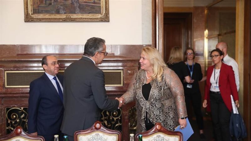 الوزير خالد العناني