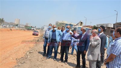 محافظ القليوبية يتفقد طريق شركات البترول ويلغى الإجازات الأسبوعية  لإنجازه
