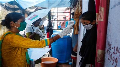 الهند تقفز إلى المركز الثاني عالميا بإصابات كورونا