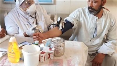 صحة المنيا توقع الكشف الطبي على 1187 مواطنا بقرى ملوي