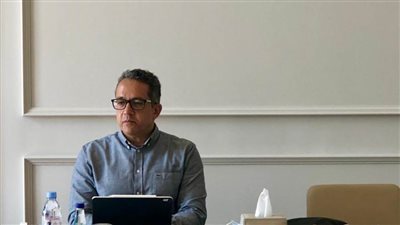 العناني يترأس اجتماعًا للتراخيص السياحية