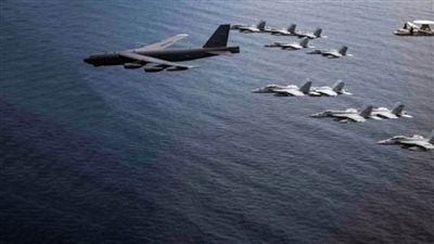 قاذفات وسفن حربية أمريكية تهاجم الأسطول الروسي 