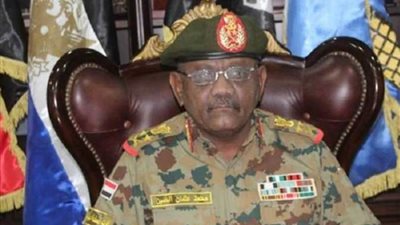 رئيس الأركان السوداني يؤكد مساندة القوات المسلحة المواطنين لتجاوز محنة الفيضانات